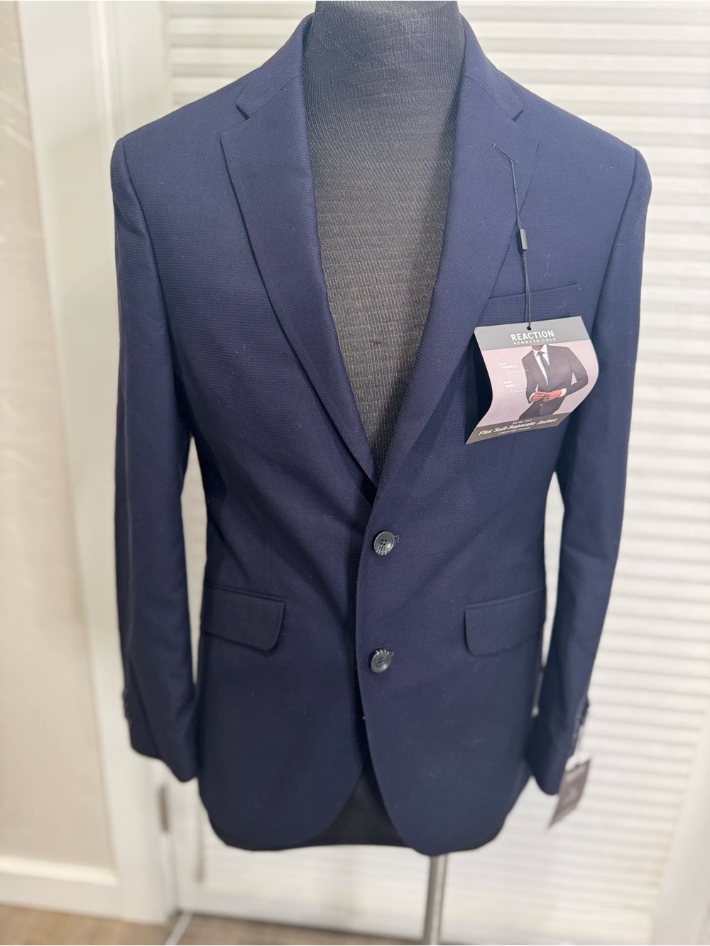 Kenneth Cole Reaction Navy Two-Button Men's Sport Coat CB